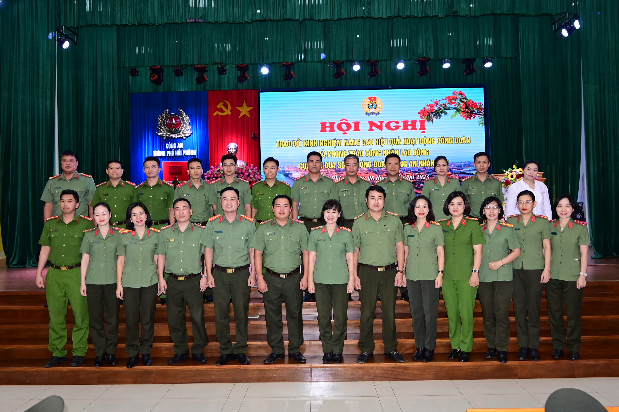 Cụm thi đua số 1 - Công đoàn CAND tổ chức trao đổi kinh nghiệm nâng cao hiệu quả hoạt động công đoàn tại Hải Phòng